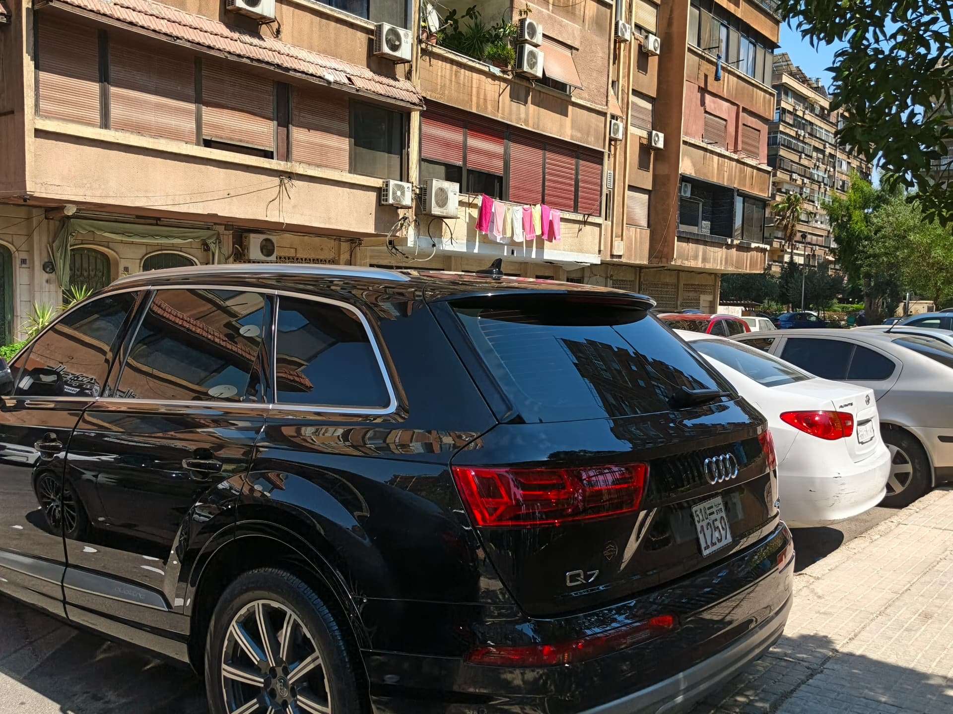 Range Rover - Rear