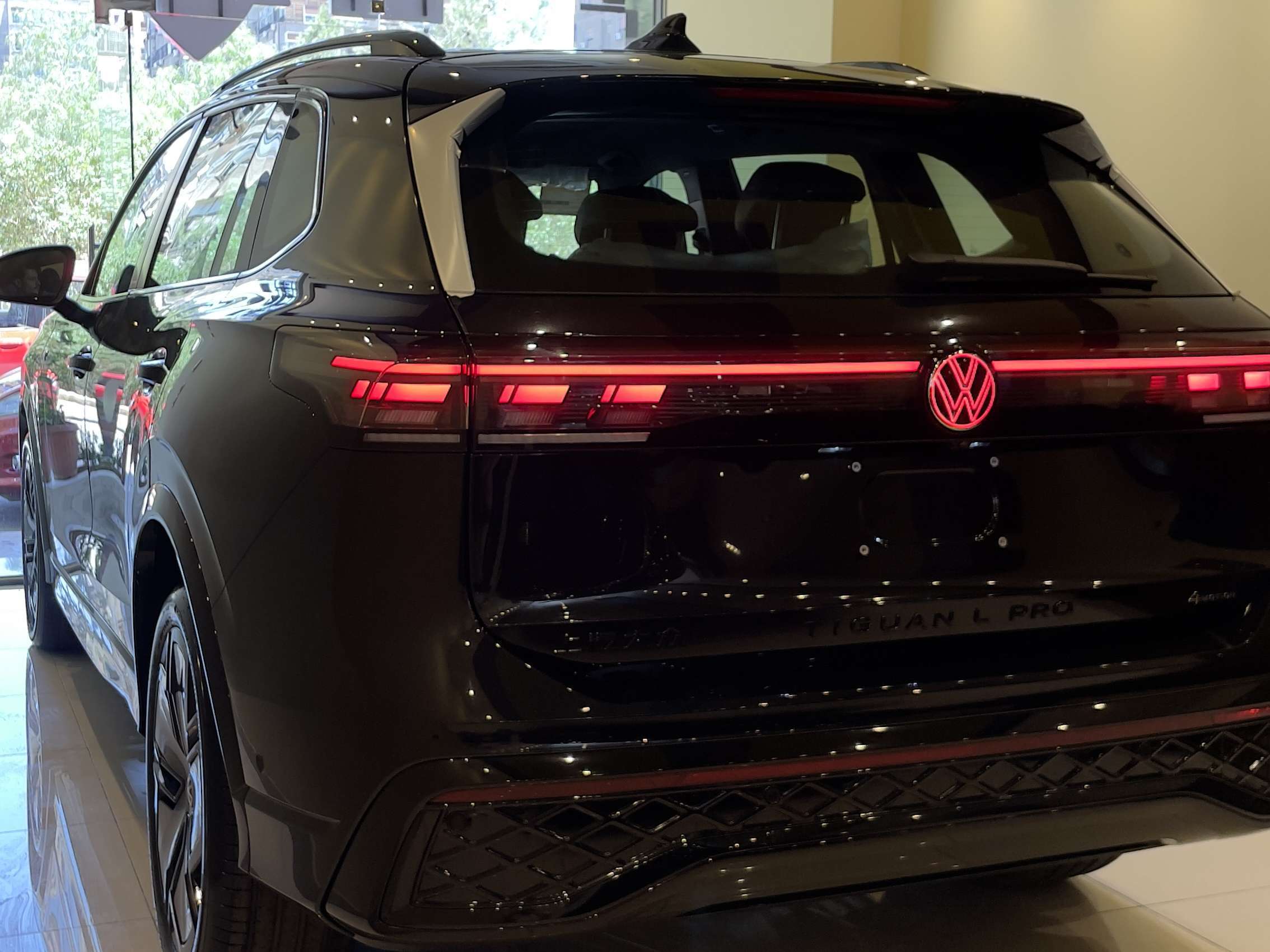 Range Rover - Rear